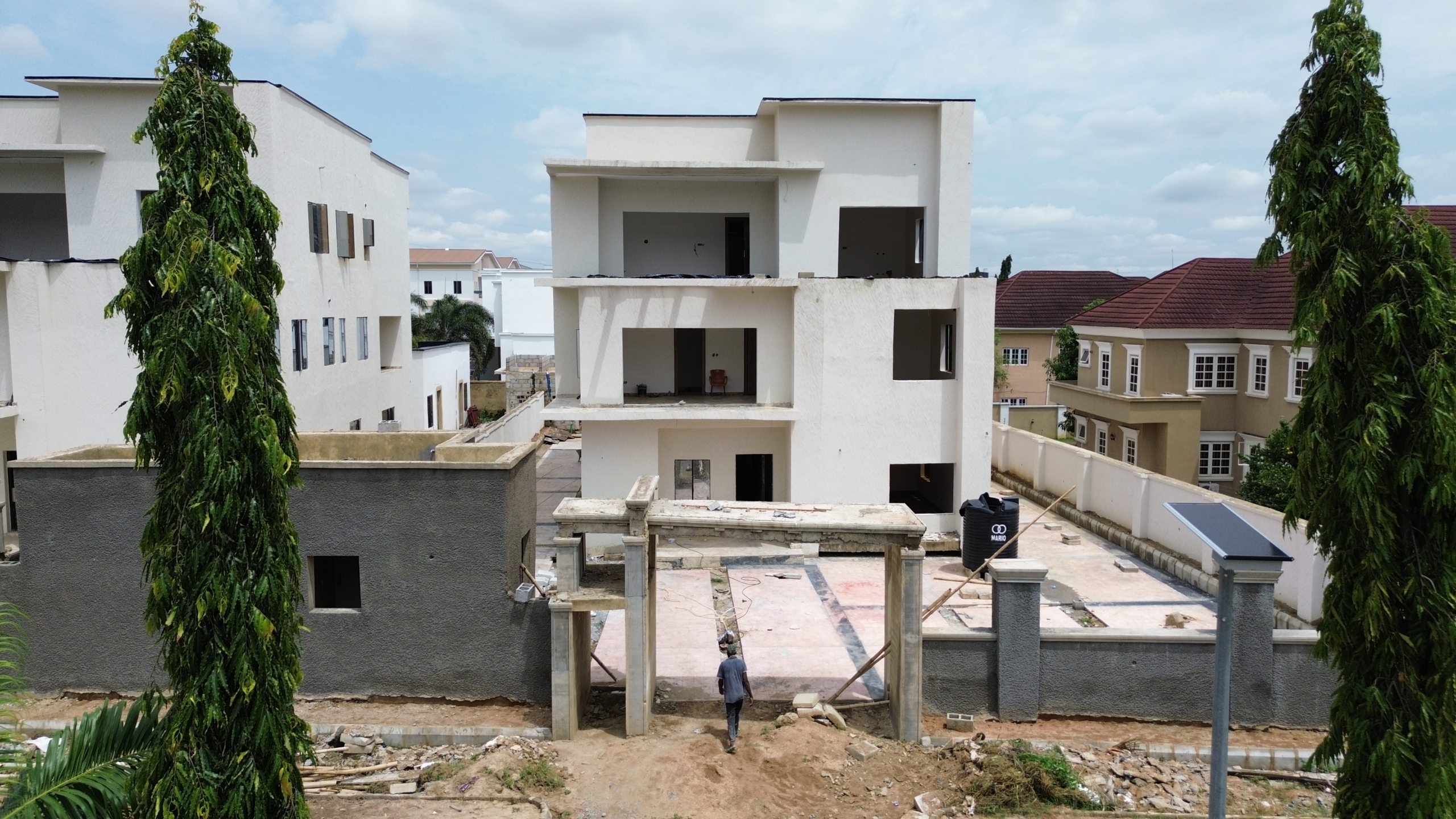 DCIM101MEDIADJI_0349.JPG 6 Bedroom Fully Detached Duplex + 2 BQ